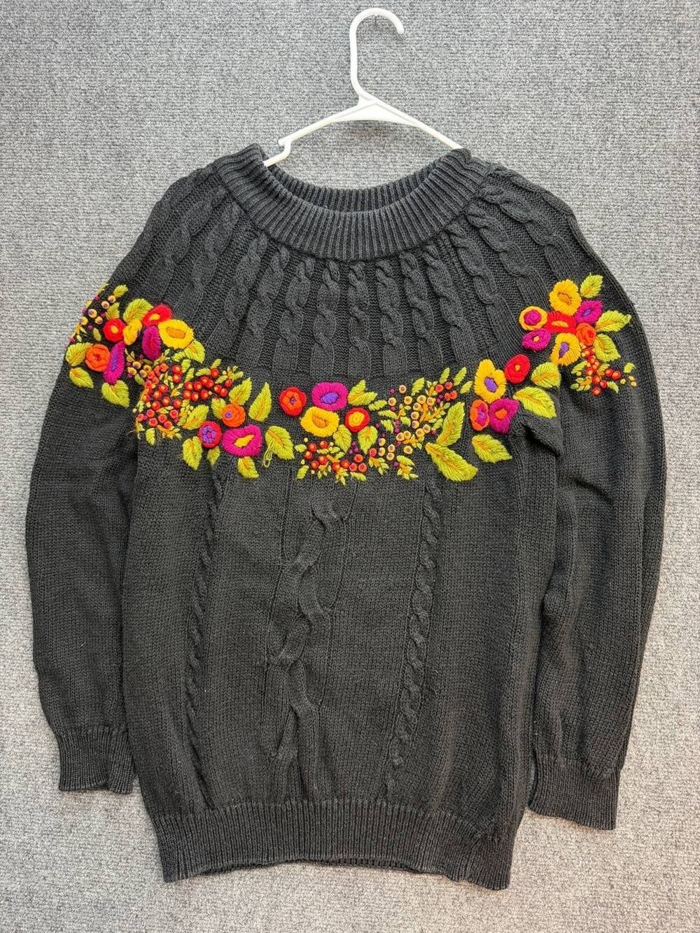 Vintage Separate Issue Black Floral Embroidered Cable Knit Sweater Women M